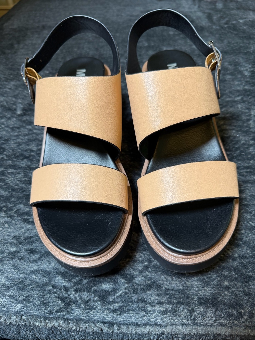 MIA SHESKA Platform Block Heel Sandals Tan Size 9 Like New - Picture 4 of 8